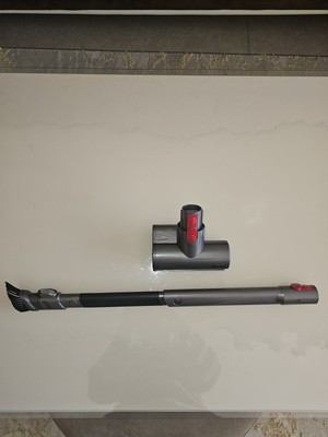 Dyson Staubsauger V8 Animal zubehör.2 Teile Bürste Set Fugendüse/Mini Bürste NEU
