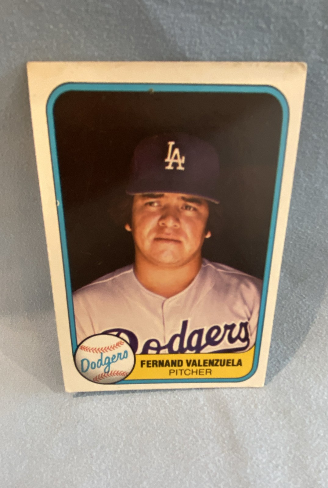 1981 Fleer - Fernando Valenzuela #140 Name Misspelled as Fernand (RC).   2670