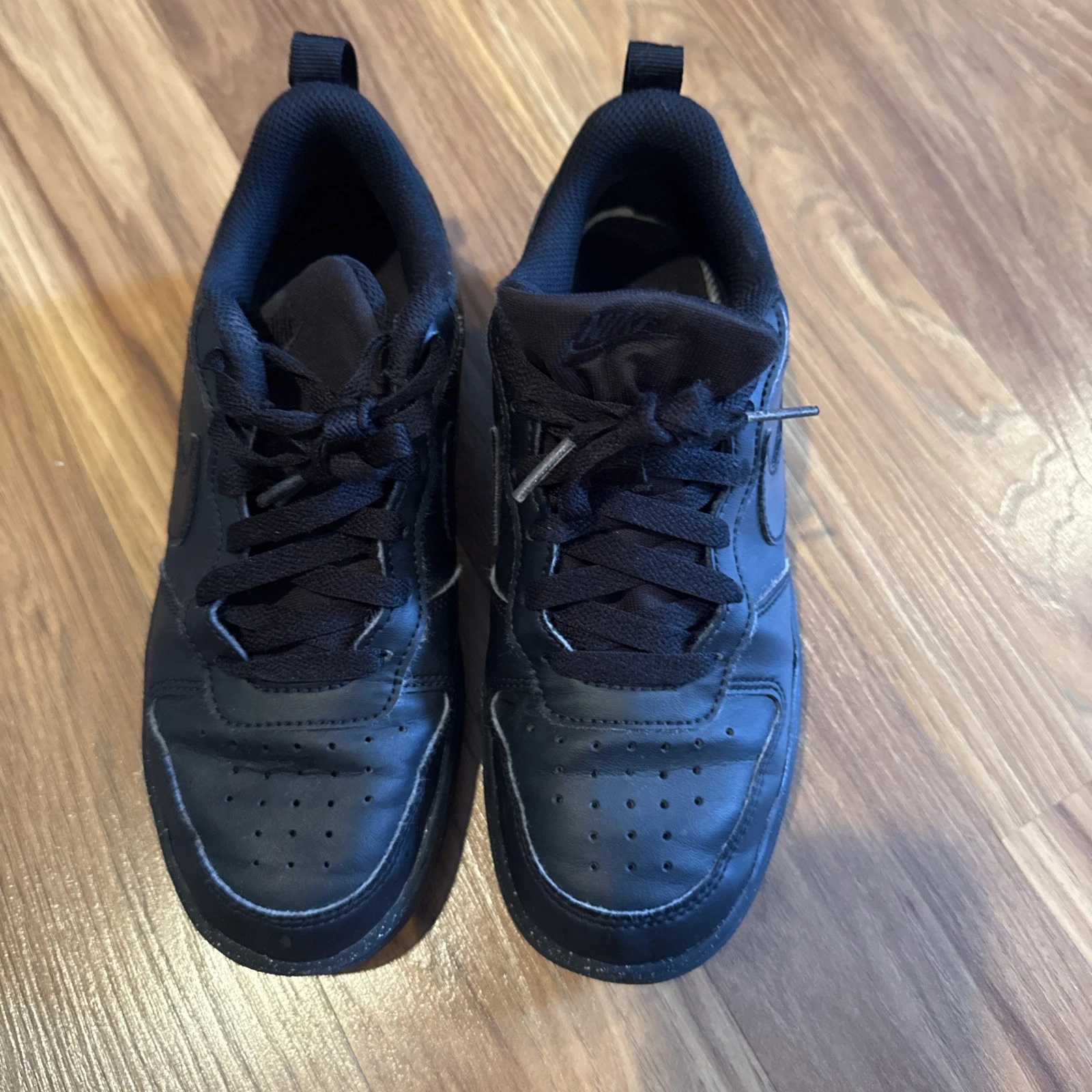 Taglia 4.5 (GS) Nike Court Borough 2 Low Triple Black