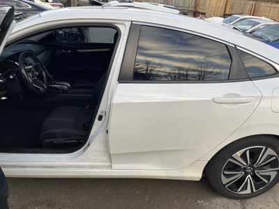 #ad 16 21 HONDA CIVIC LEFT ROCKER W POST WHITE PC:NH788P 1.5L AT FWD 126K EX T 62976 $468.75