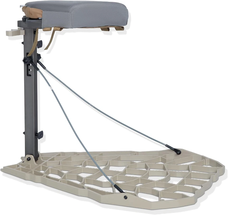 Durable Hang-On Treestand with Chamfered Tooth Design & Safety Harness included - Image 4 of 4