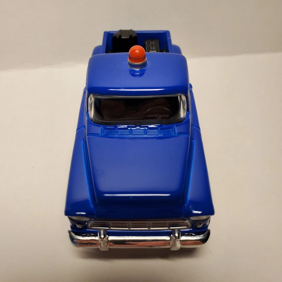 2003 Mattel Matchbox 1955 Chevrolet 3100 Mobilgas Battery Service Truck - Image 3 of 4