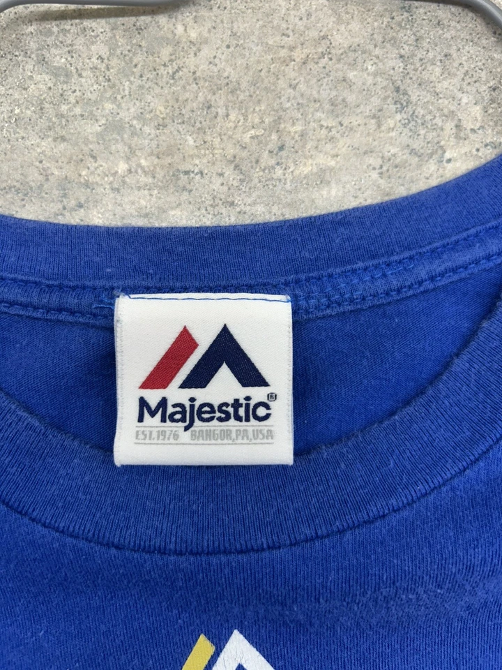 Camiseta azul Majestic Chicago Cubs Win Flag tamanho XL - Imagem 4 de 4