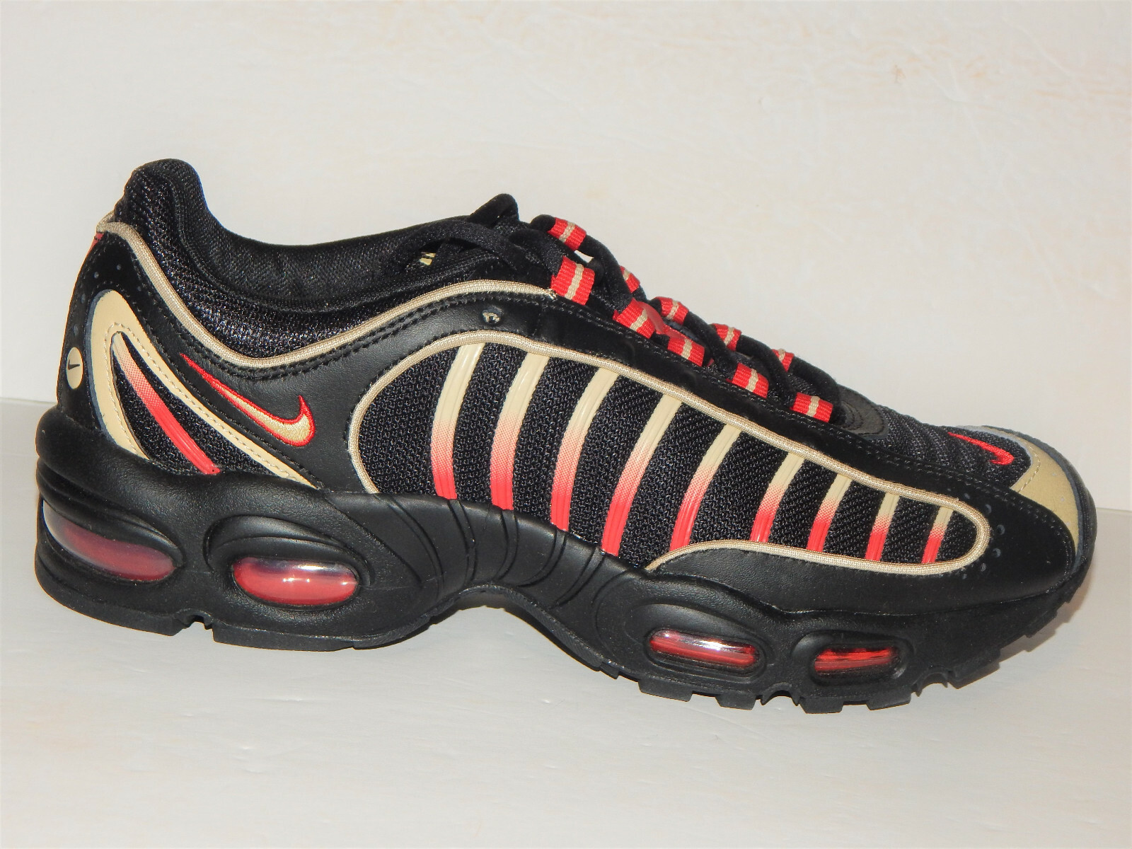 Nike Air Max Tailwind IV Men's Shoe 
