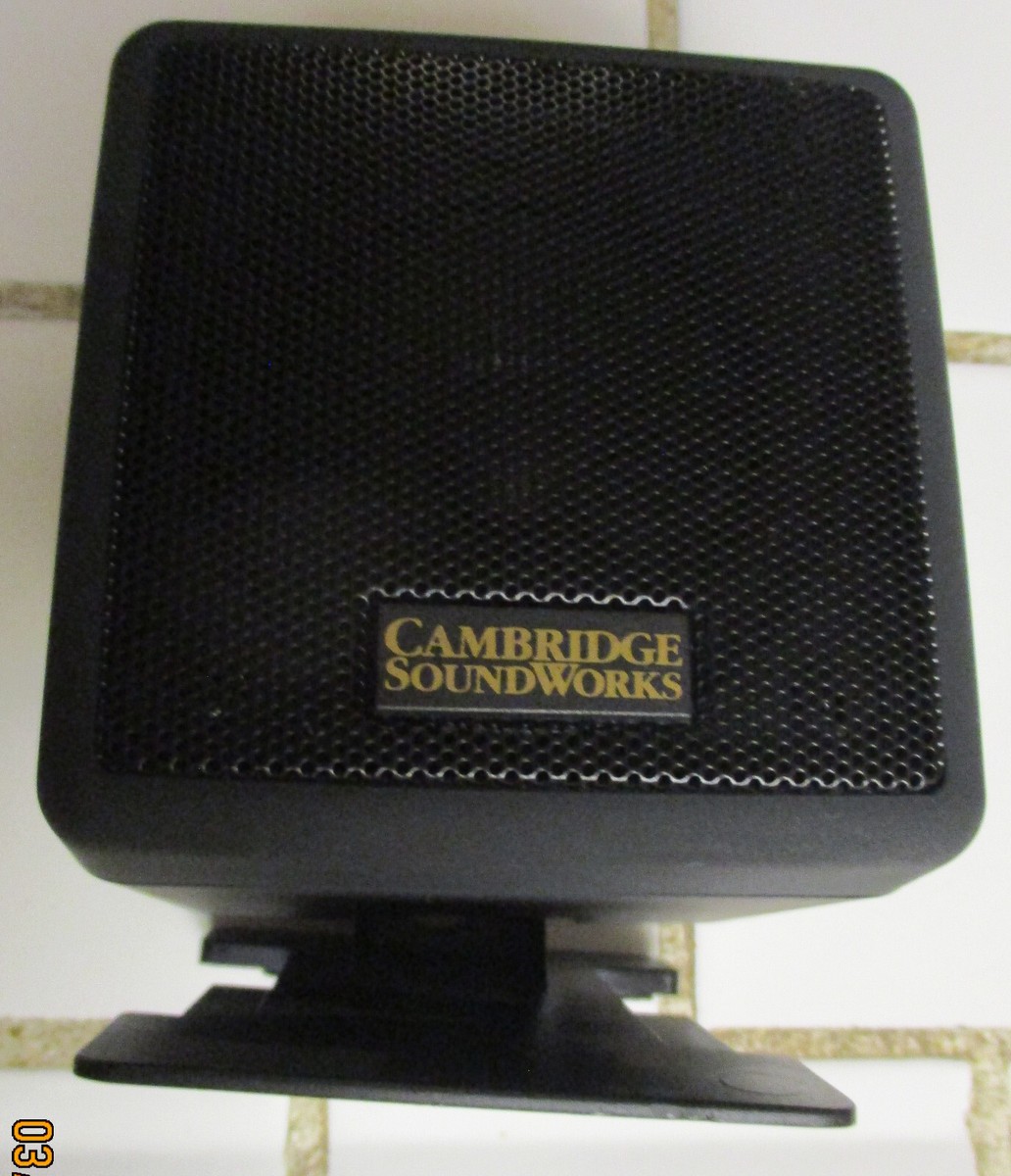 Cambridge SoundWorks for a Pair of nice Cube Speakers, 4 Ohm