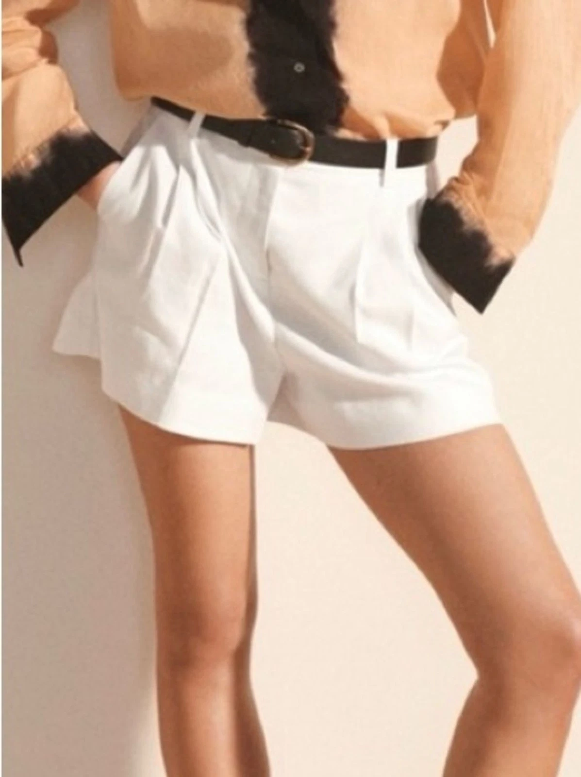 J Crew NWT Lucia Shorts Size 10 in Stretch Linen Blend 4” Inseam in White Lined
Opens in a new windo