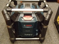 Bosch Cordless Digital AM/FM Bluetooth Jobsite Radio GPB18V-5C