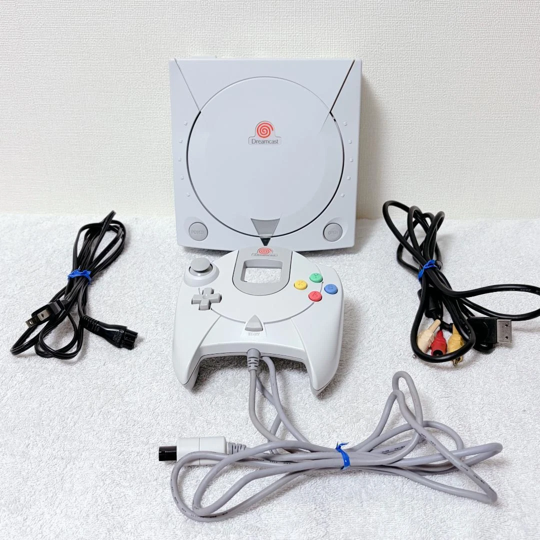 Console Sega Dreamcast NTSC-Japon Modifiée Région Free (complète, Bon état)