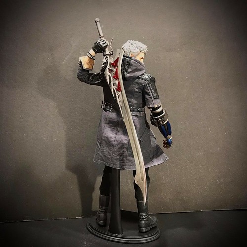 Custom 1/6 Sc Red Queen Sword (Nero) Videospiel ""Devil May Cry 5" von Capcom - Bild 11 von 12