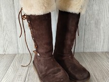 UGG Women  s Boots Brown Suede Shearling Side Leather Laces Size 6