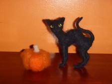 SCARY BLACK CAT & PUMPKIN ~ WOOL DOLLS