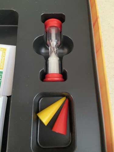 Opened Unused Drumond Park Co Operate! The Fast Talking Team Game Ages 12+ - Picture 15 of 15