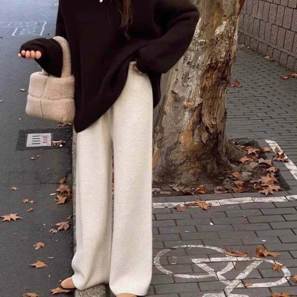 Women's Thickened 100% Wool Wide Leg Pants Knitted Straight Leg Cashmere Pants