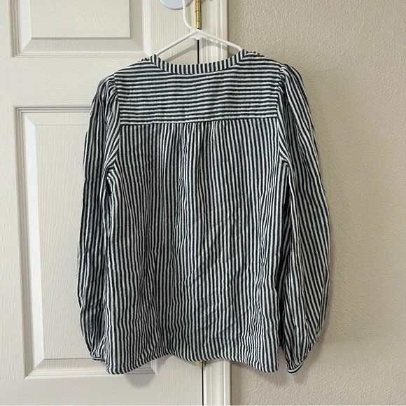 Universal Thread Navy White Striped Button Front … - image 9