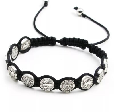 Schwarzer Heiliger Benedikt Armband 8'' verstellbare Kordel 10 Silbermedaillen. 