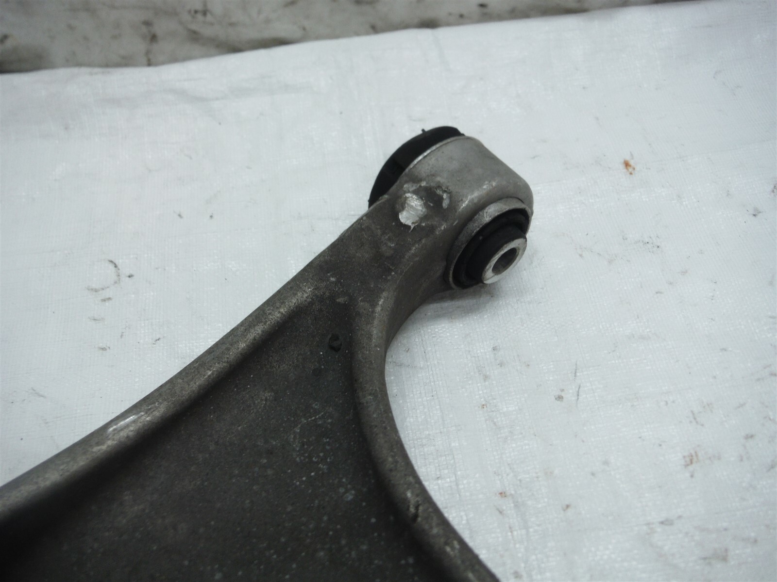 2014-2017 MASERATI GHIBLI PASSENGER RIGHT FRONT LOWER CONTROL ARM 06700071790