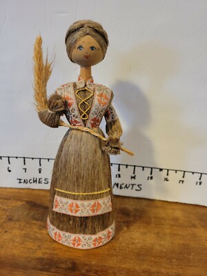 Vintage Wood & Corn Husk Doll w/ Embroidery  Belarus Russian Handmade 10 