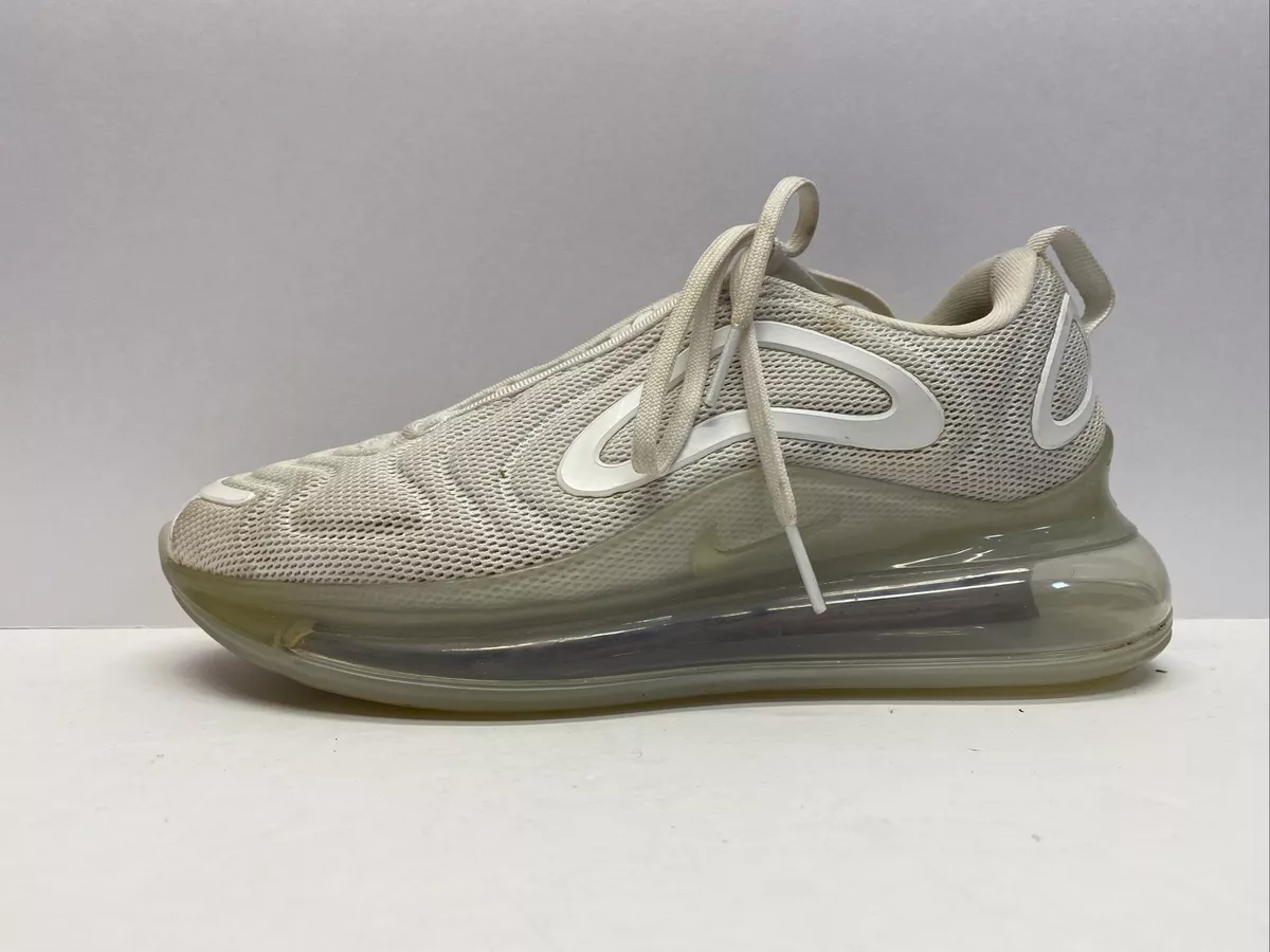 Women White Nike Air Max 720 Shoes