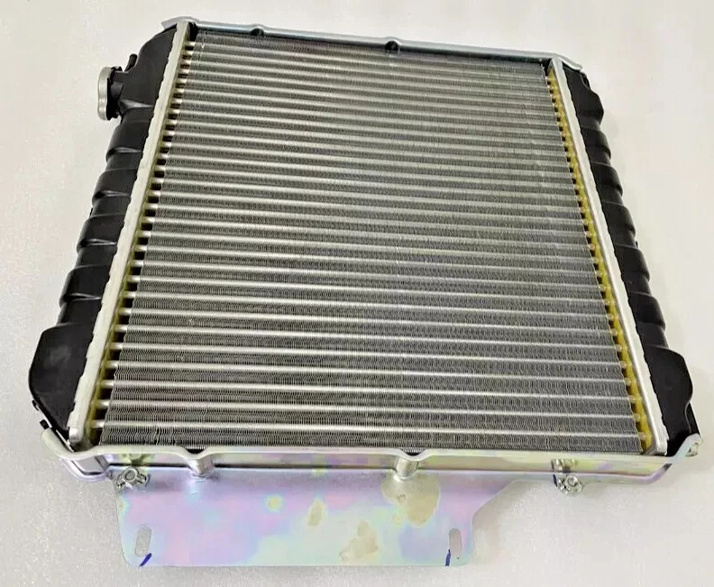 Suzuki Samurai SJ413 MPFI Sierra Jimny SJ50 70 Radiator G13A G13BA 1.3 8V Foto 4 de 4