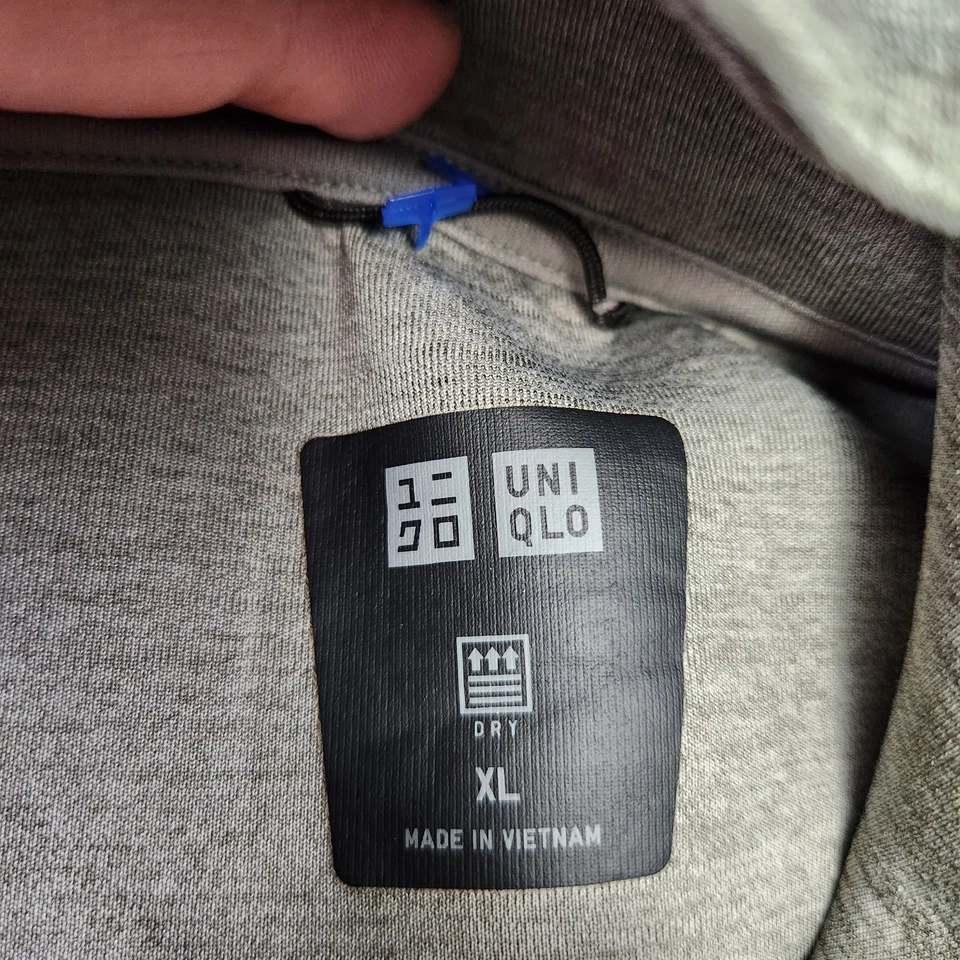 Uniqlo Sudadera con Capucha Hombres XL Ultra Elastizada Seco Sudor Pullover Sudadera Gris Secado Rápido Foto 3 de 4