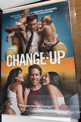 The Change Up Studio issued D/S movie poster Ryan Reynolds Jason Bateman 27x40