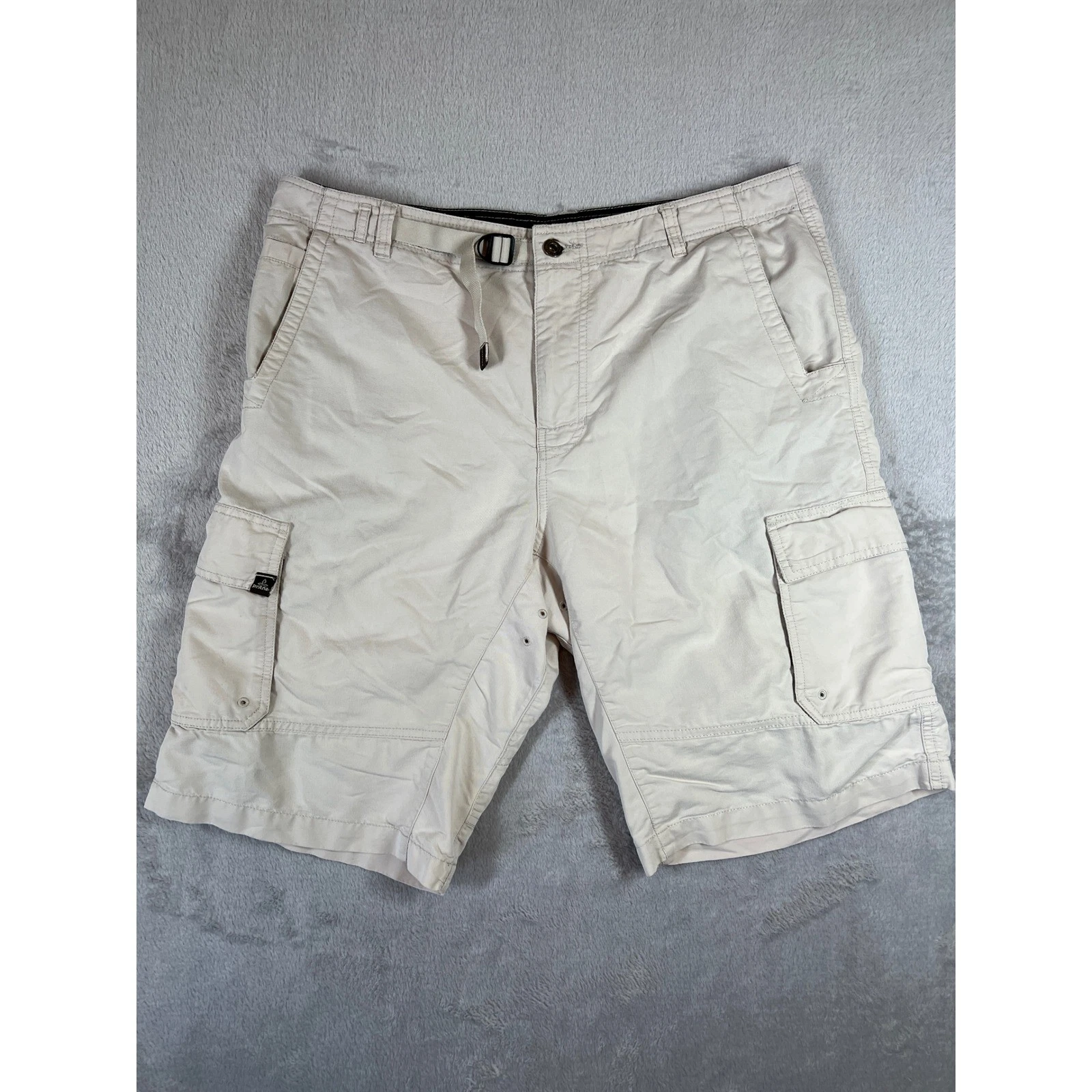Prana Zion Men's Cargo Shorts Size L Tan Khaki Hiking Outdoor Belted Cotton