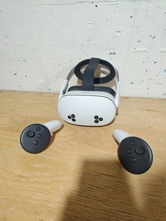 Meta Quest 3S 128GB VR Headset Barely used