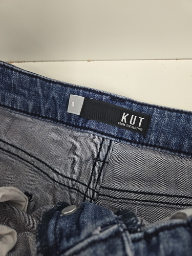 Pantalones Cortos de Jean Kut From The Kloth Mujer Talla 8 Botón Mosca Envejecido Corte - Imagen 3 de 4