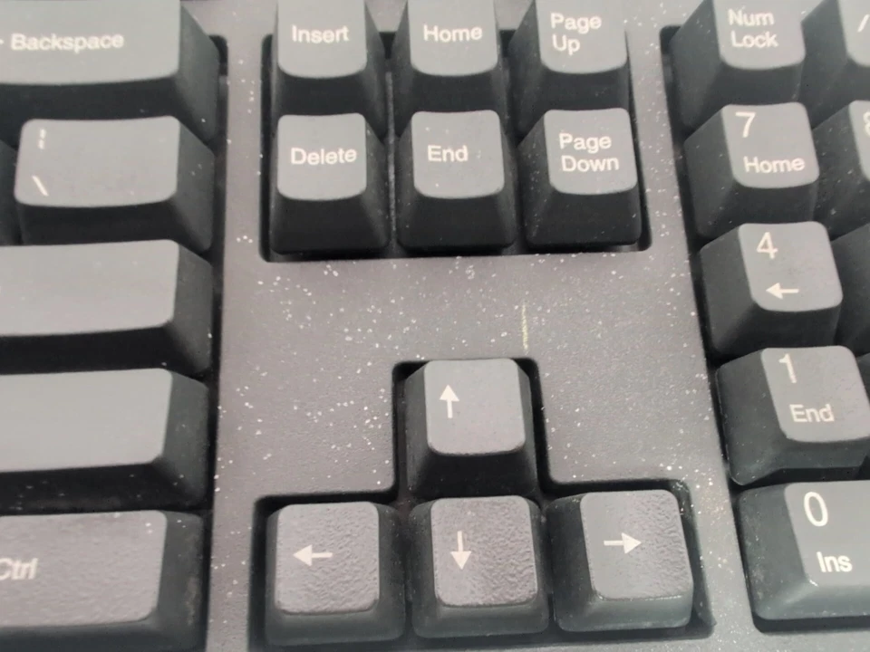 Vintage IBM KB-8923 PS/2 Black Keyboard - Tested & Working! - Image 4 of 4