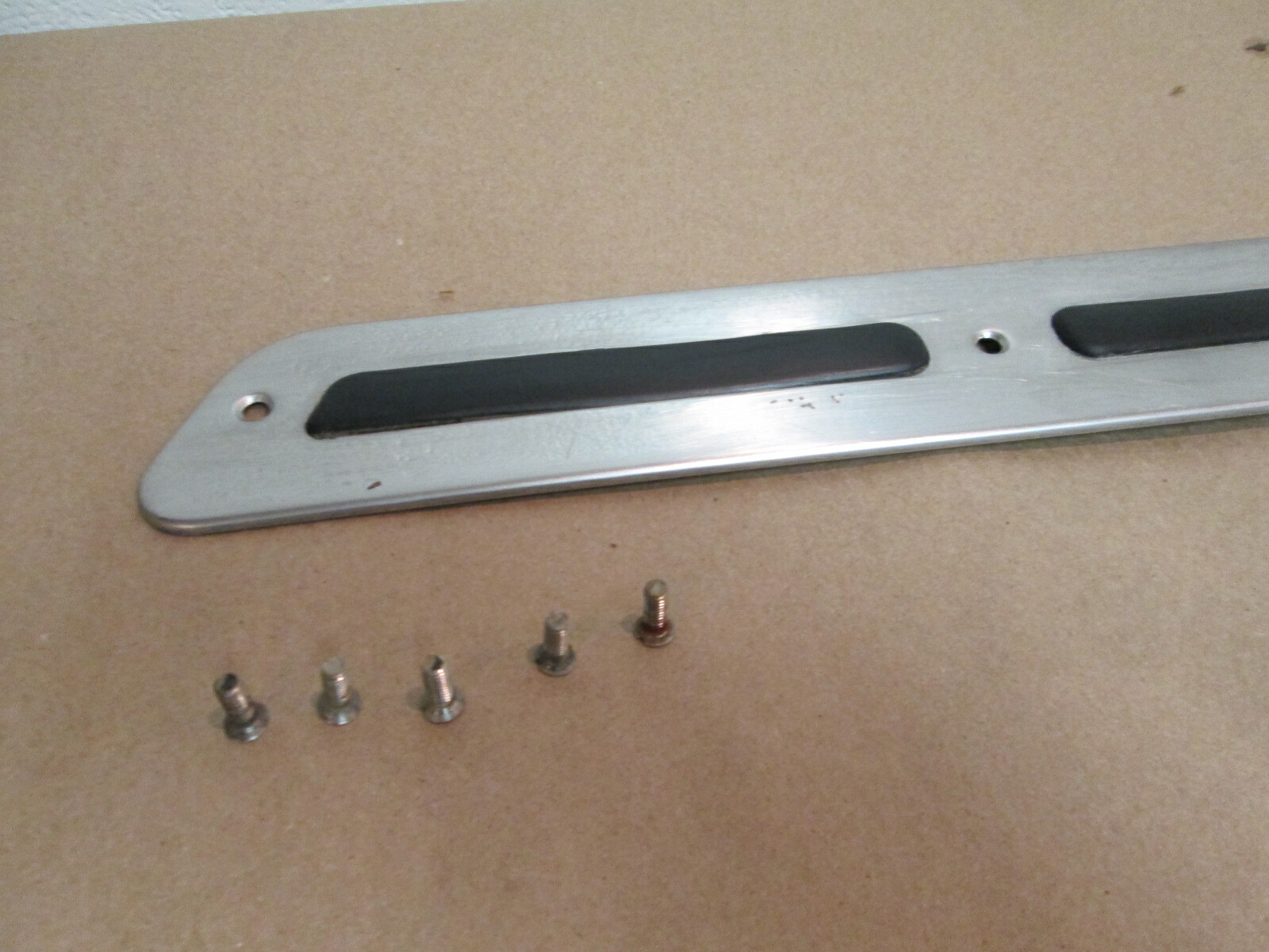 Rolls Royce Silver Shadow II 1980 - RH Front Door Chrome Sill Plate