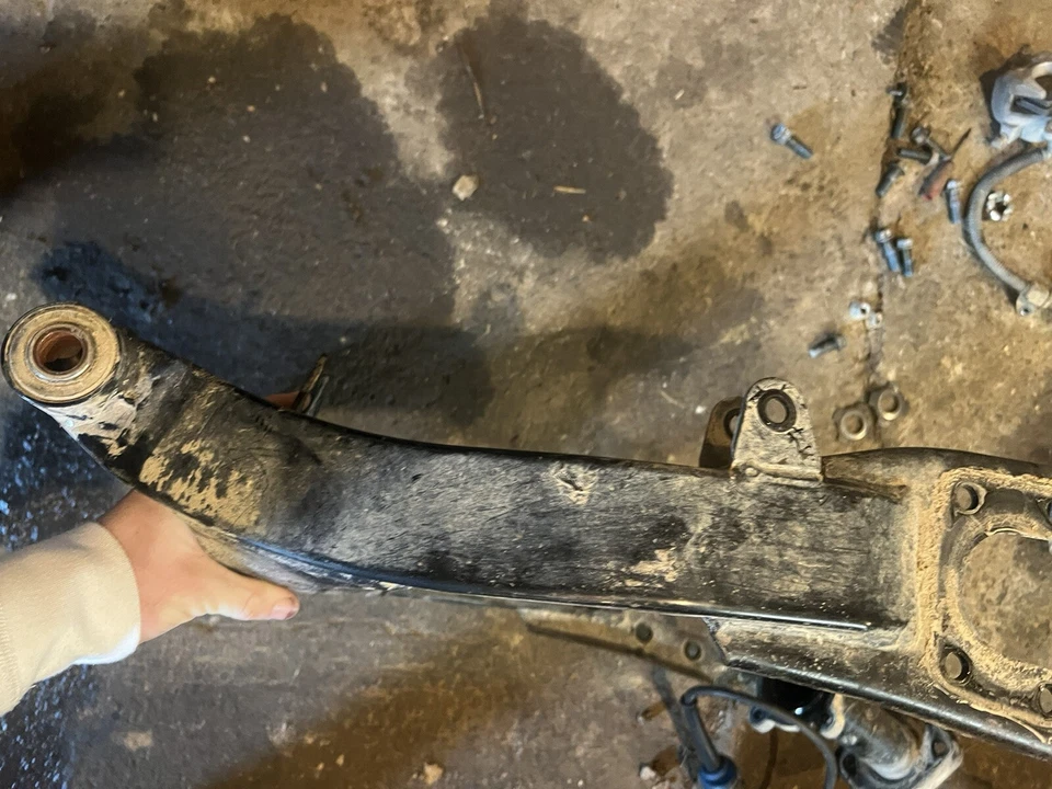 Suzuki Vinson 500 LTA500F 2002 4x4 automático OEM basculante trasero suspensión trasera oscilante Foto 4 de 4