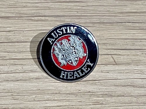 Pin's émaillé Dur GQ - Marque Pintrill - Neuf Sans Emballage D'origine