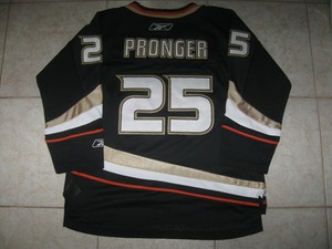 chris pronger jersey