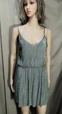 Forever 21  Womens Size Medium Olive Green Ribbed Pleated V-Neck Skater Dress