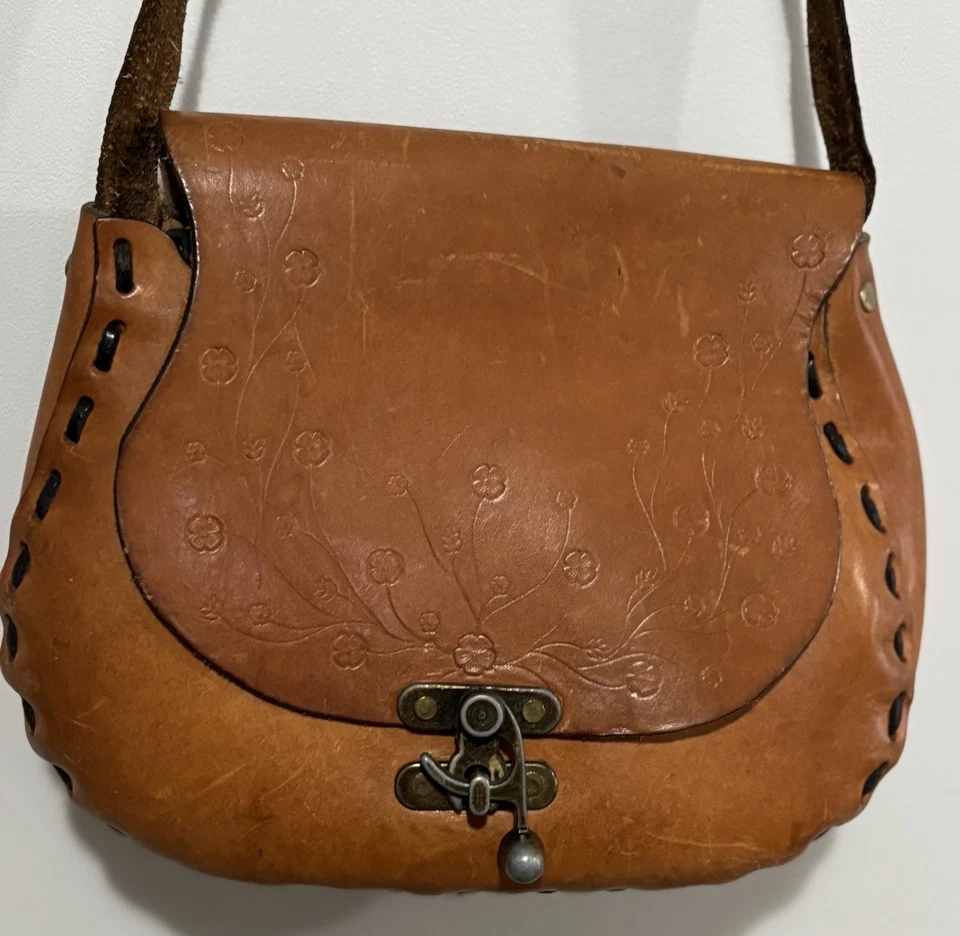 Bolso de Hombro HIPPIE BOHO de Cuero de Colección con Cierre Deslizante de Latón Foto 2 de 4