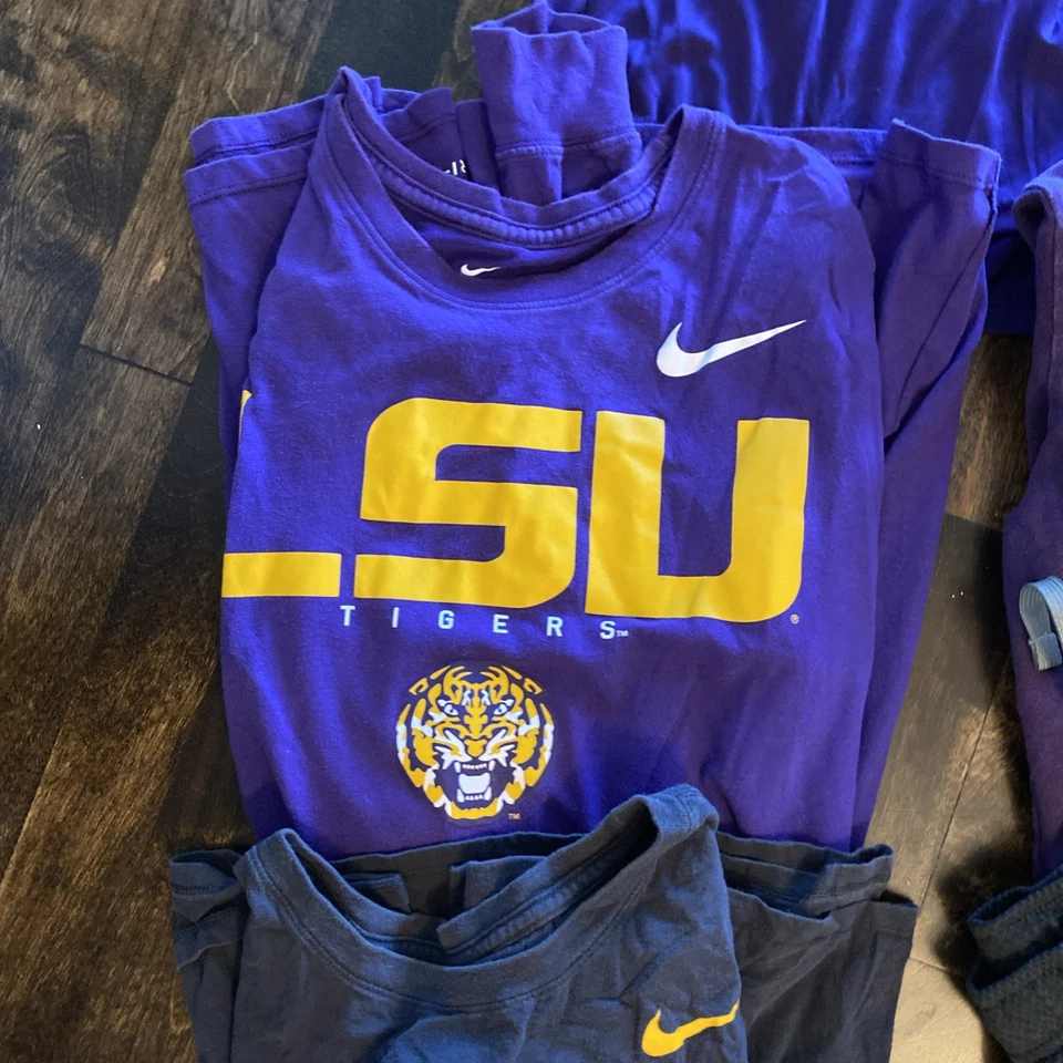 LSU Tigers NCAA Vintage Lot of 6.  Golf Shirt - L, 3 Long Sleeve t’s XL & Shorts - Image 4 of 4