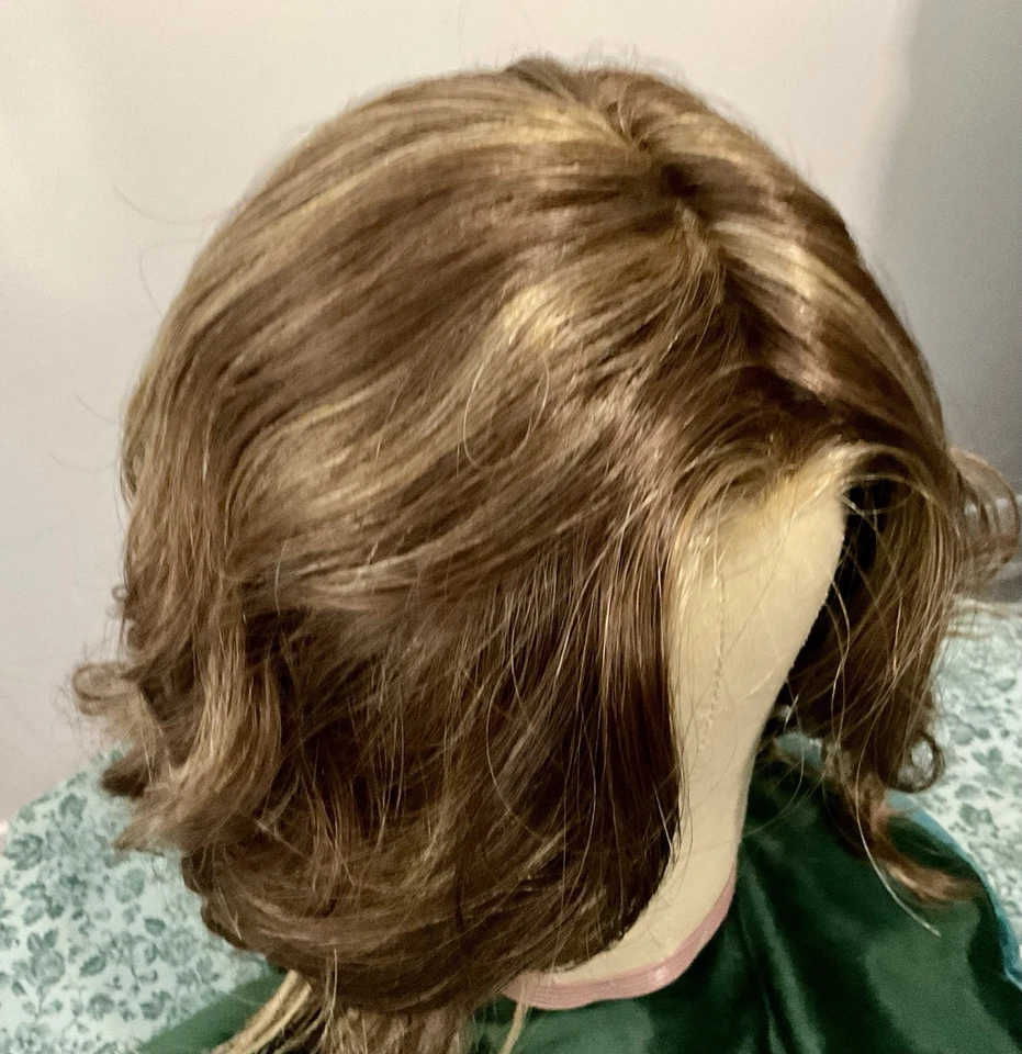 Esthetica, High Quality Lace Front Monofiliment Wig - Image 2 of 4