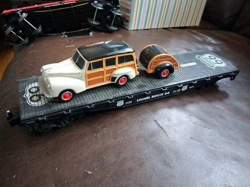 Coche plano Lionel serie 6-17549 Route 66 con Ford Woody Wagon y remolque usado | Zustand: Used
