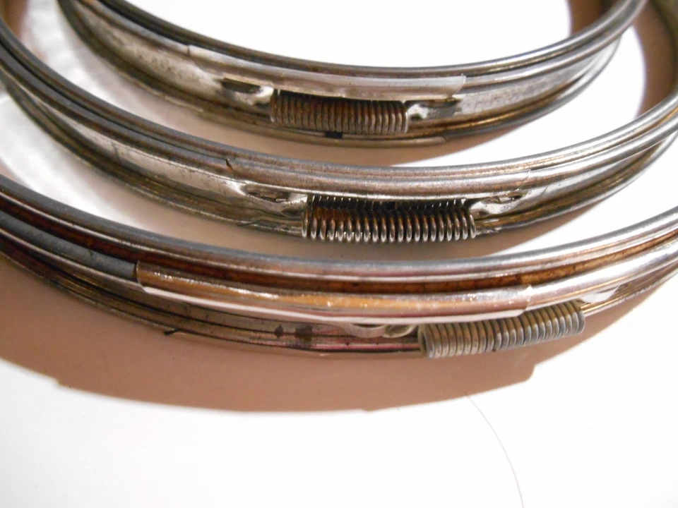 Lot of 3 Vintage Round Metal Spring Tension Cork Lined Embroidery Hoop 5-6-7" - Image 2 of 4