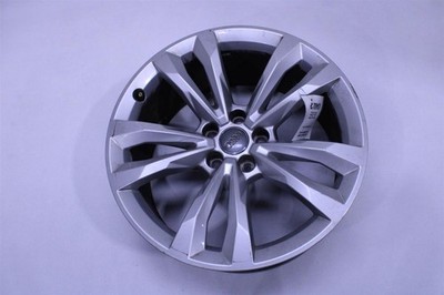 Used Wheel fits: 2018 Audi Q7 19x8-1/2 5 spoke V spoke Grade A