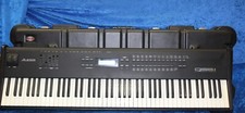 Vintage Alesis QS8.1 64 Voice Expandable Synthesizer 88 Weighted Key w Hard Case