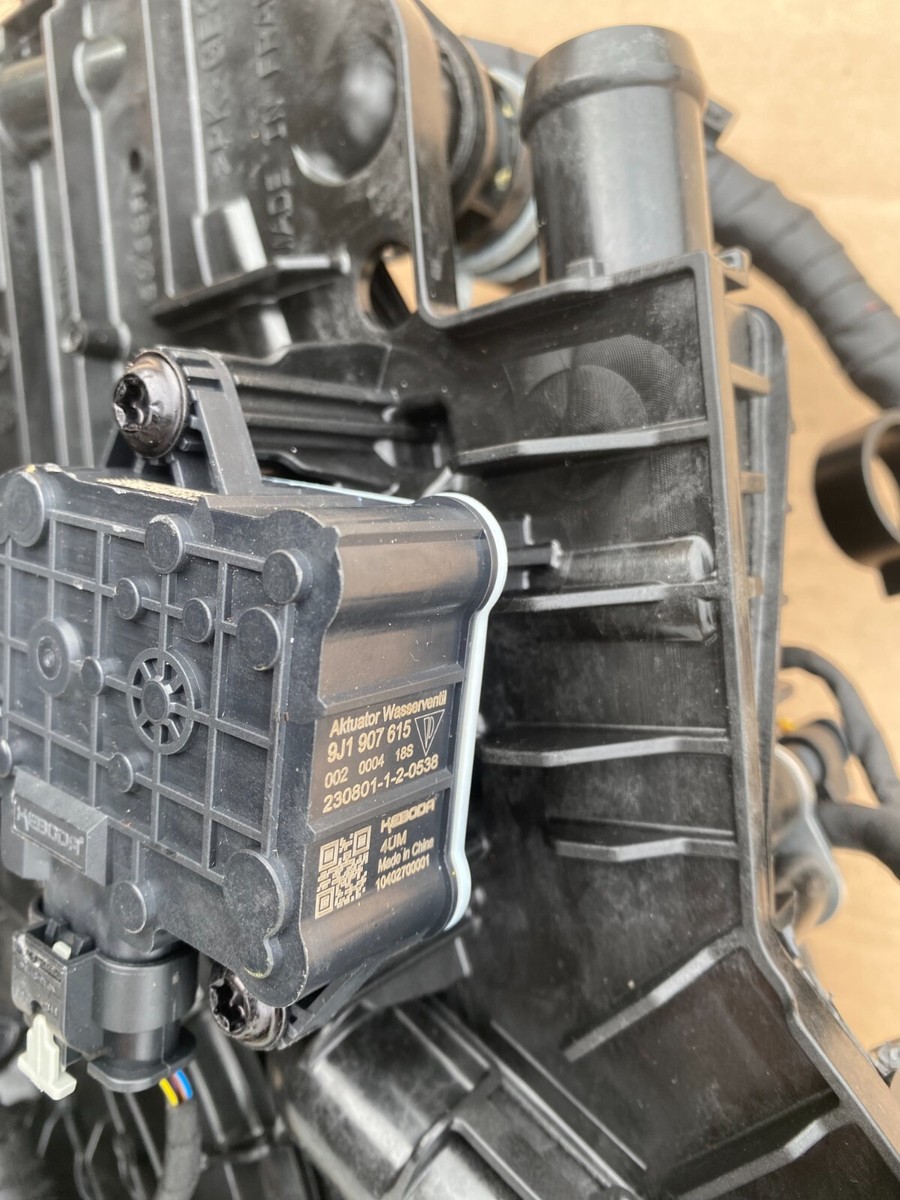 Porsche Taycan 9J1 Konsole Colling Pump Cooler Fan Water cooler  