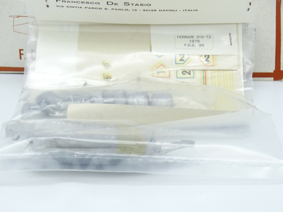 Kit à Monter FDS 1/43 - Ferrari 312 T2 1976 - Lauda & Regazzoni