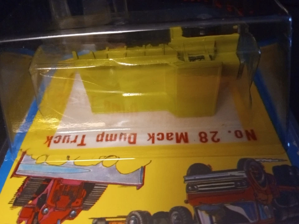 Matchbox Superfast #28 Mack Dump Truck 1971 In Blister Pack - Image 4 of 4