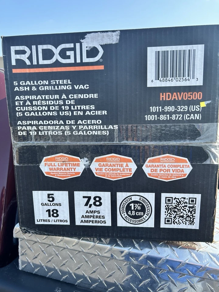 5 Gallon Cool/Dry Ash Portable Shop Vacuum with Fine Dust Filter, Micro Cloth Dr - Image 2 of 2