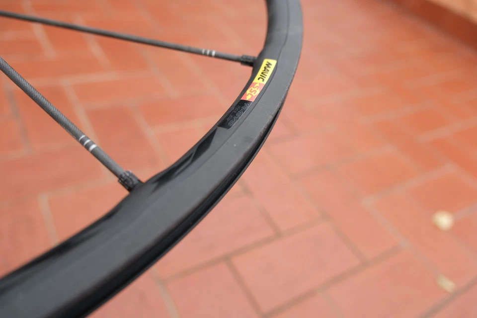 Mavic R-Sys, ruota anteriore, raggi in carbonio, copertoncino - Immagine 4 di 4