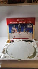LEMAX Animated Skating Pond Christmas Village Accessory 1995 w/ Box #54106