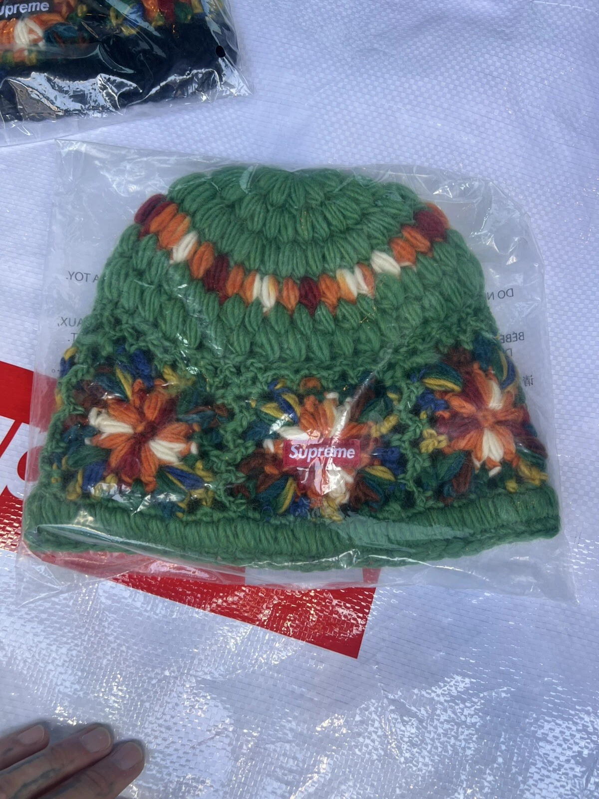Bonnet Supreme Crochet Vert SS25 ENVOI EN MAIN MAINTENANT !!!