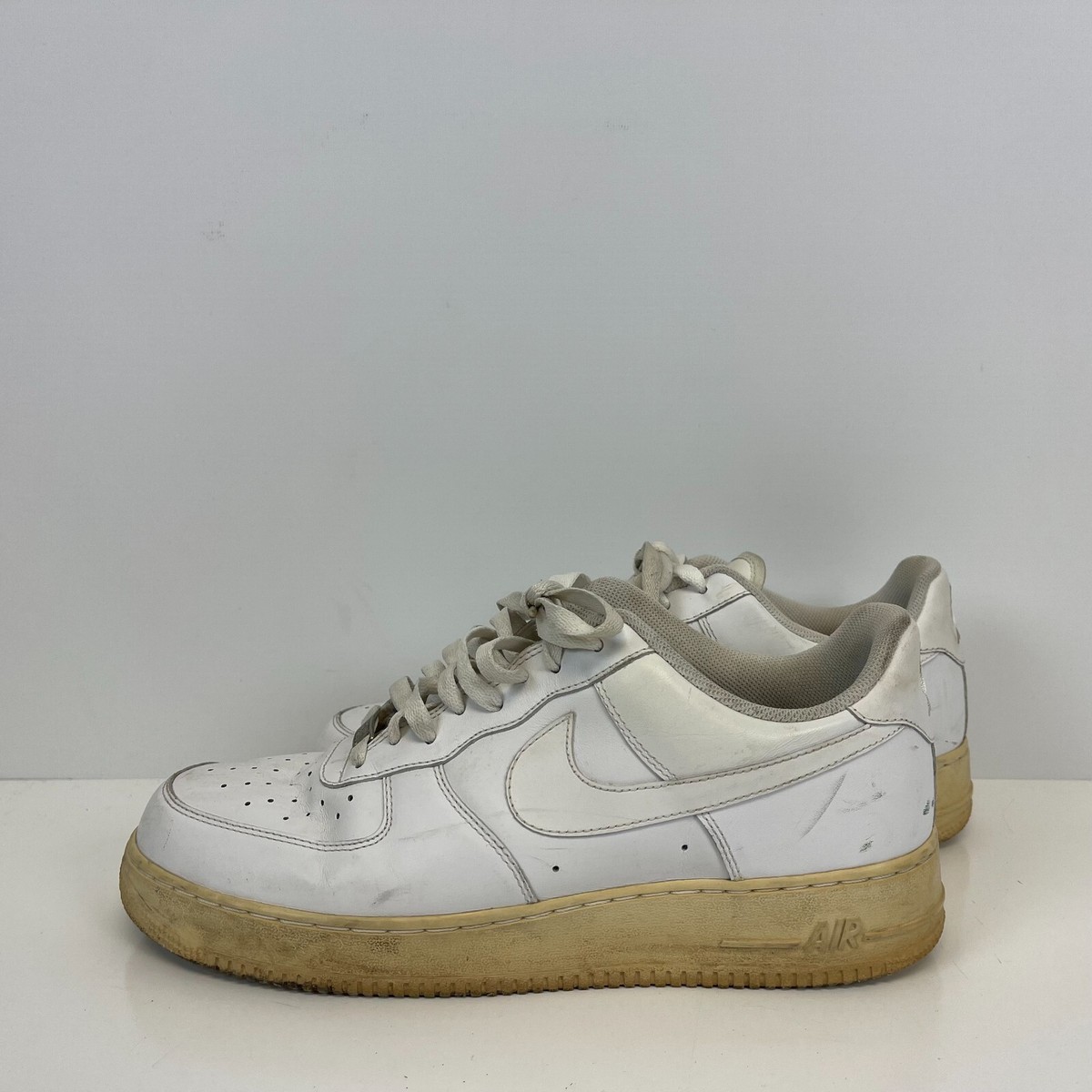 Nike Air Force 1 07 Low Shoes Leather Triple White Mens Size  display picture 3