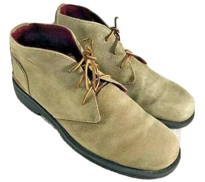 clarks desert boots beige suede